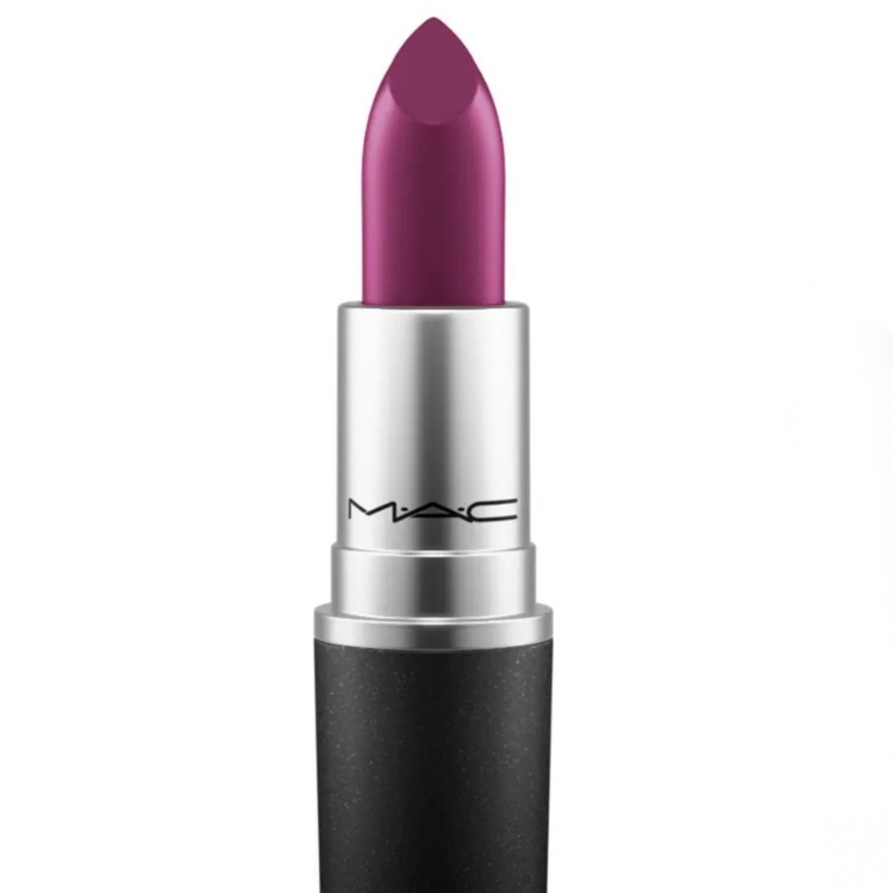 MAC LIPSTICK IN REBEL NWOB